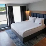 Ramada Encore By Wyndham Arnavutkoy Hotel 4*