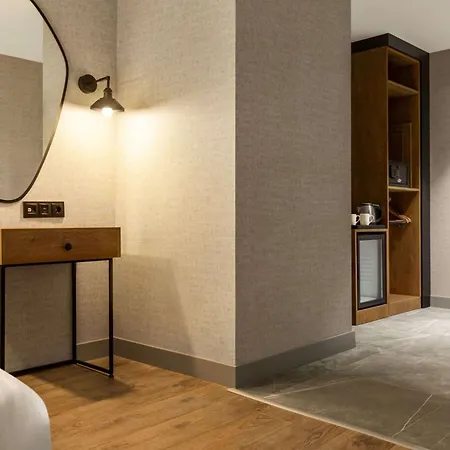 Ramada Encore By Wyndham Arnavutkoy מלון 4*
