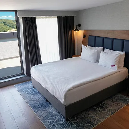 Ramada Encore By Wyndham Arnavutkoy Отель 4*