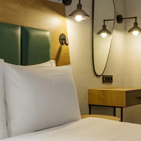 Ramada Encore By Wyndham Arnavutkoy Hotel 4*