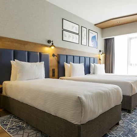 Ramada Encore By Wyndham Airport Arnavutkoy 4*