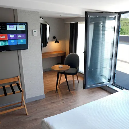 Ramada Encore By Wyndham Airport Arnavutkoy Отель 4*
