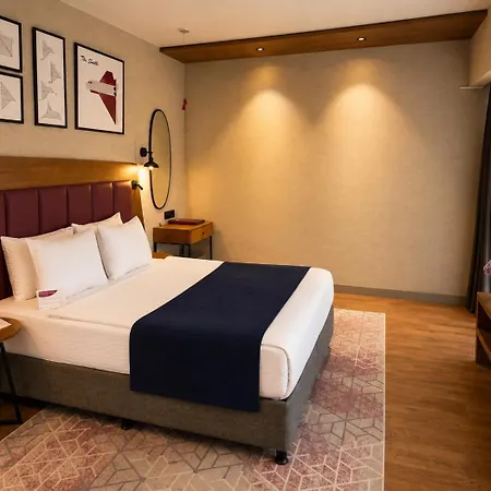 Отель Ramada Encore By Wyndham Airport Arnavutkoy