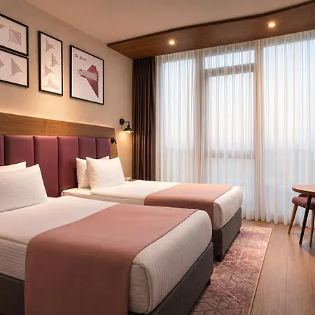Отель Ramada Encore By Wyndham Airport Arnavutkoy
