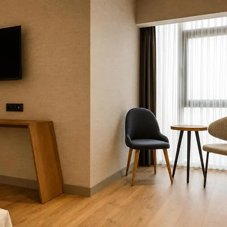 Отель Ramada Encore By Wyndham Airport Arnavutkoy 4*