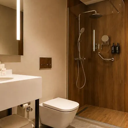 Отель Ramada Encore By Wyndham Airport Arnavutkoy Arnavutkoy