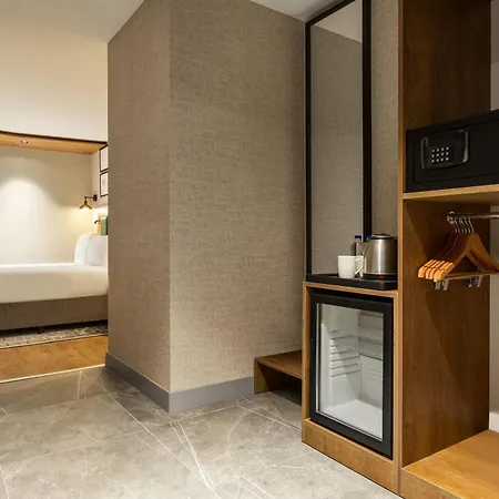 Otel Ramada Encore By Wyndham Arnavutkoy 3*