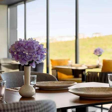 Otel Ramada Encore By Wyndham Arnavutkoy 3*