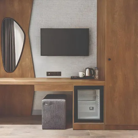 Otel Ramada Encore By Wyndham Arnavutkoy 3*